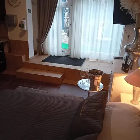 Corner House * Mragowo